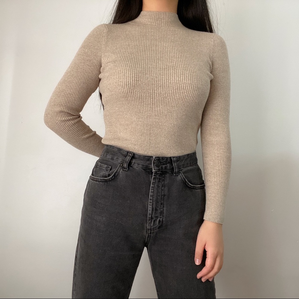 &Other Stories Ribbed Beige Crewneck Sweater